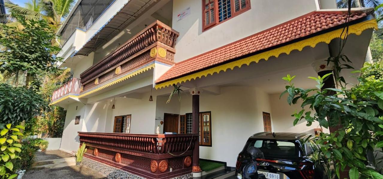 Pkn Homestay Thekkady Kumily Экстерьер фото