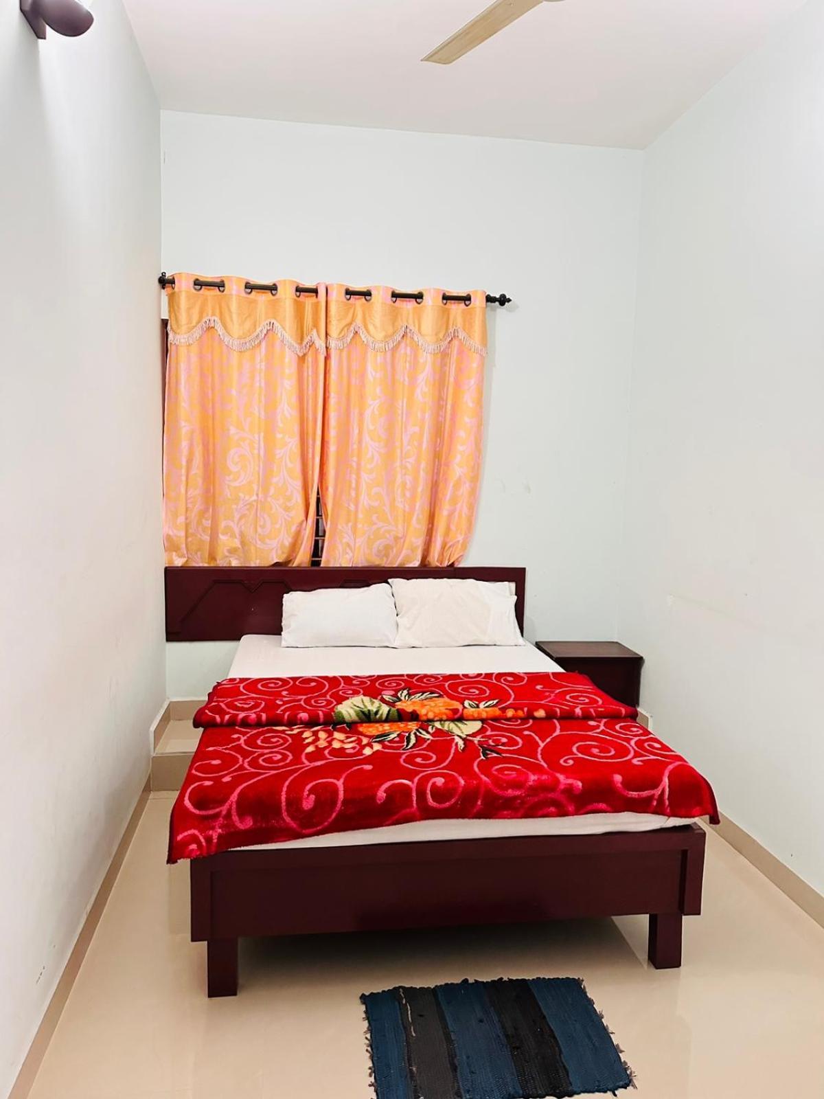 Pkn Homestay Thekkady Kumily Экстерьер фото