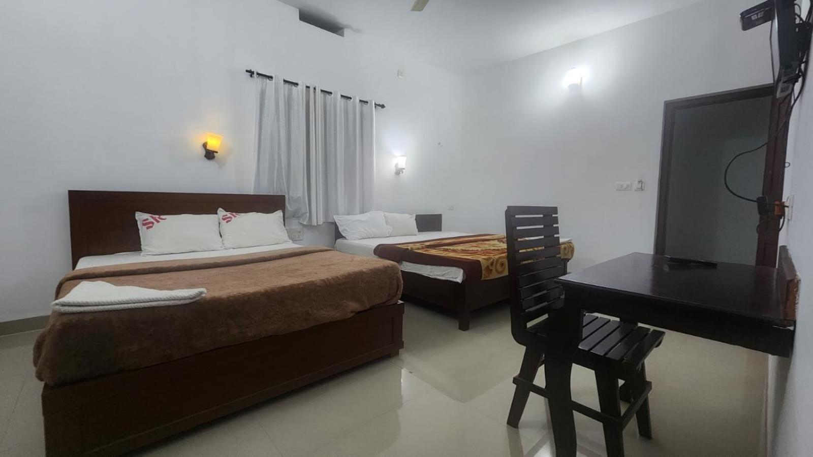 Pkn Homestay Thekkady Kumily Экстерьер фото